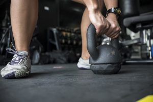 Qué le sucede a tu cuerpo cuando tus entrenamientos son demasiado intensos